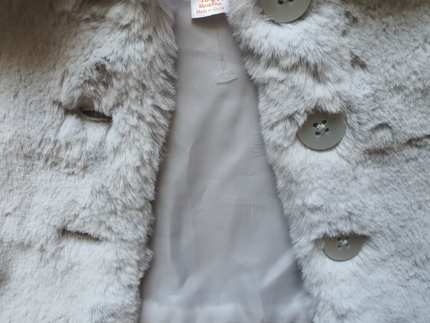 Gymboree Girls Faux Fur Vest – White Winter Layer 18–24M