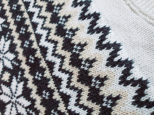 THE CHILDREN'S PLACE Knitted Sweater Dress – 3 Years - Black, White & Beige with Gold Thread Accents