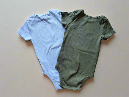 Old Navy Graphic Bodysuit Set – 18 to 24 Months (2-Pack)