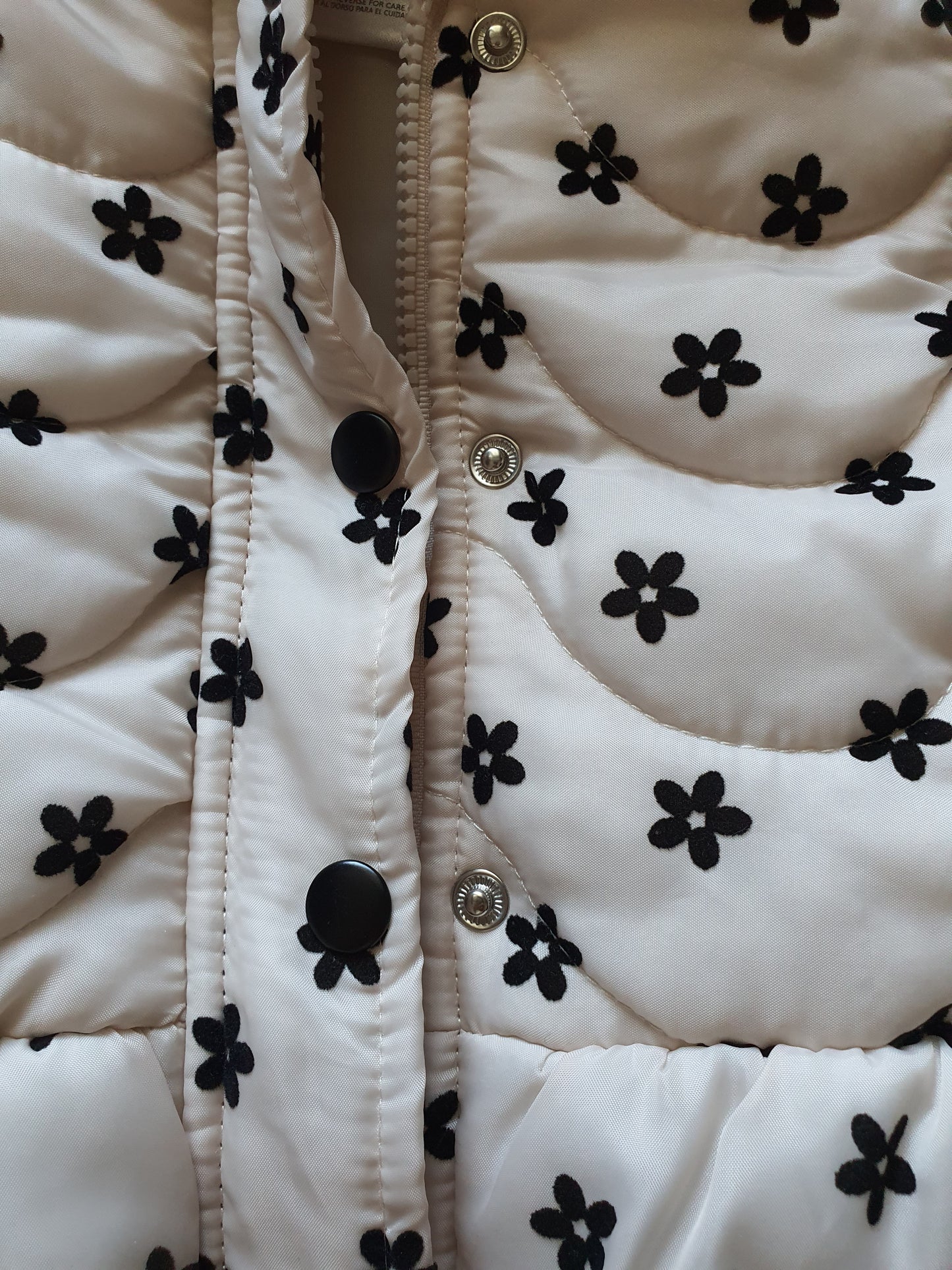 Little Lass Girls Hooded Puffer Vest – Beige with Black Floral Print 4T (Toddler)